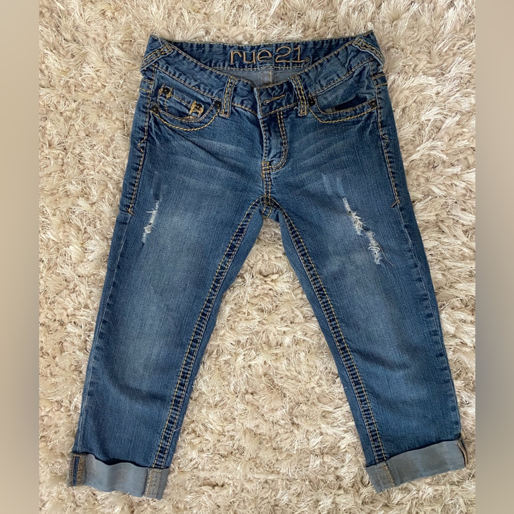 Rue21 cropped/cuffed size 1/2